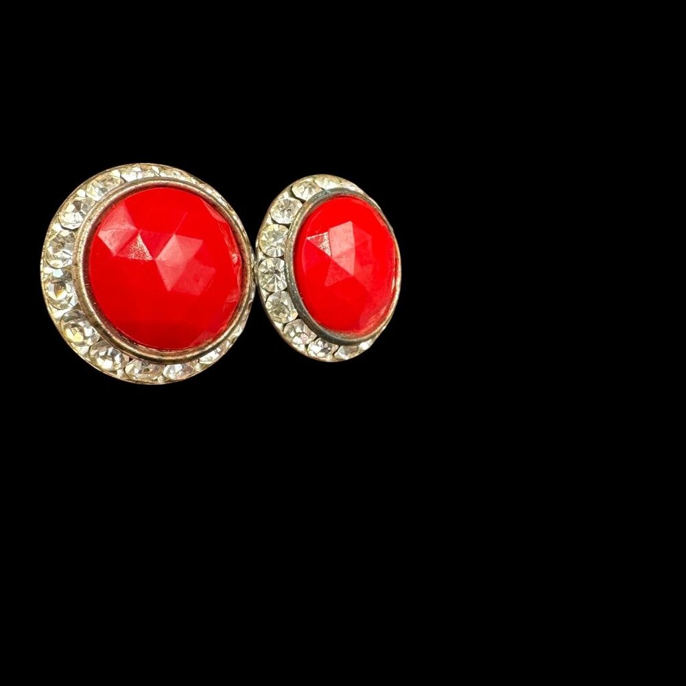 Vtg MCM Crystal Halo Button Earrings Faceted Cherry Red Lucite Screw Back - Picture 7 of 8